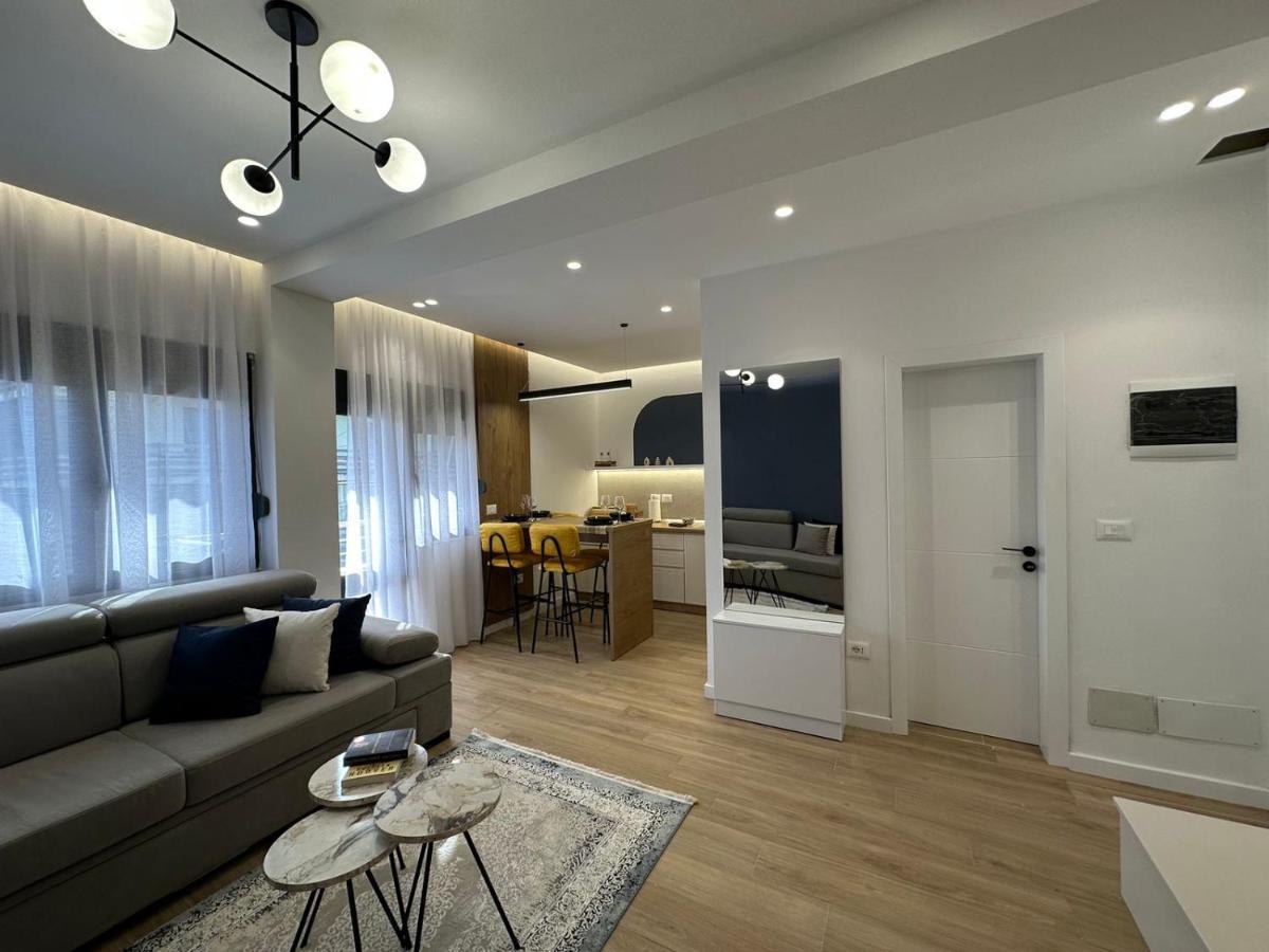 Luxurious Seaside Apartment Durrës Zewnętrze zdjęcie