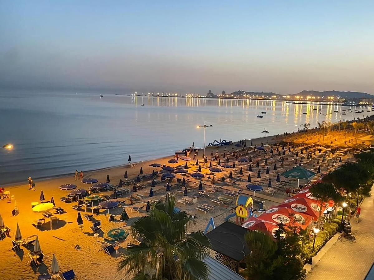 Luxurious Seaside Apartment Durrës Zewnętrze zdjęcie